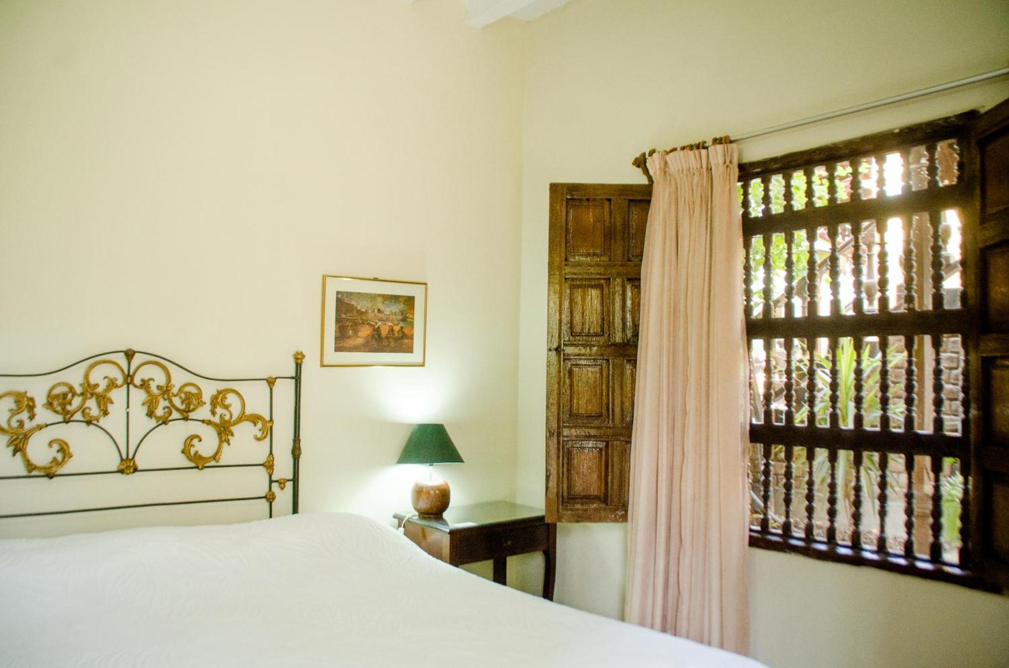 & Hacienda El Carmelo