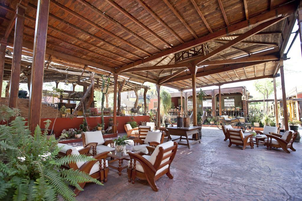 Hotel & Hacienda El Carmelo